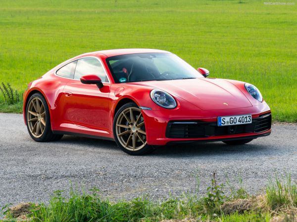 Porsche 911 Carrera 2023: Giá lăn bánh, Hình ảnh & Mua trả góp