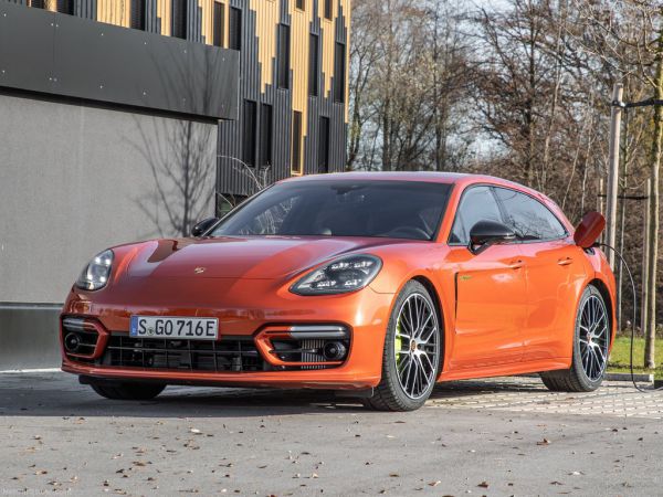 Porsche Panamera Review 2023  Drive Specs  Pricing  carwow