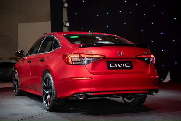 Honda Civic 2023: Giá lăn bánh, Hình ảnh, Thông số & Trả góp
