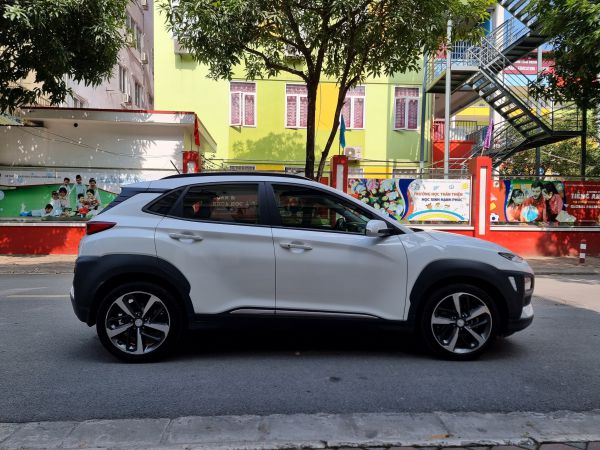 Hyundai Kona 20 AT 2018 màu trắng  Ecoauto Chuyên mua bán trao đổi ký  gửi Sửa chữa bảo dưỡng các loại xe ô tô