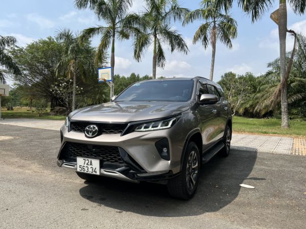 Mua B N Toyota Fortuner Legender X At M U Ng Gi Xe